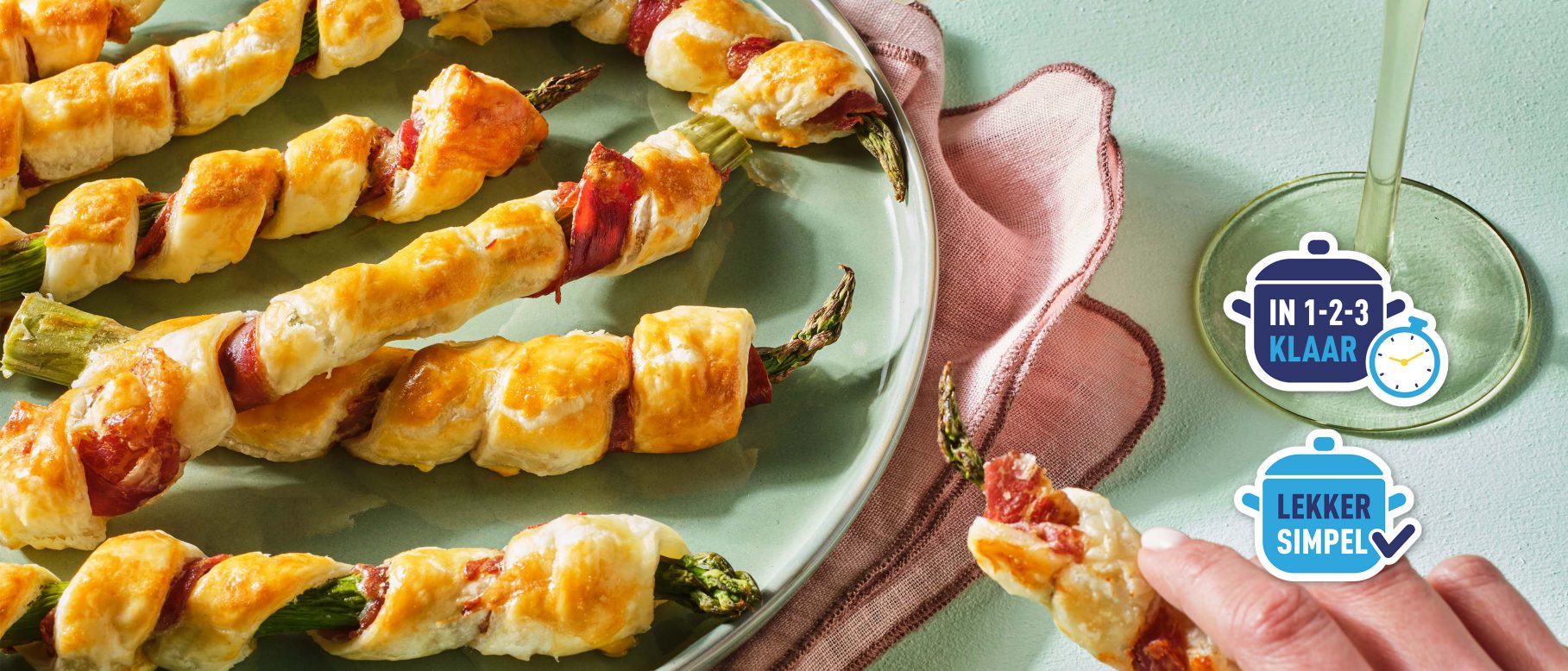 Bladerdeegstengels Met Groene Asperges En Ham bladerdeegstengels-met-groene-asperges-en-ham